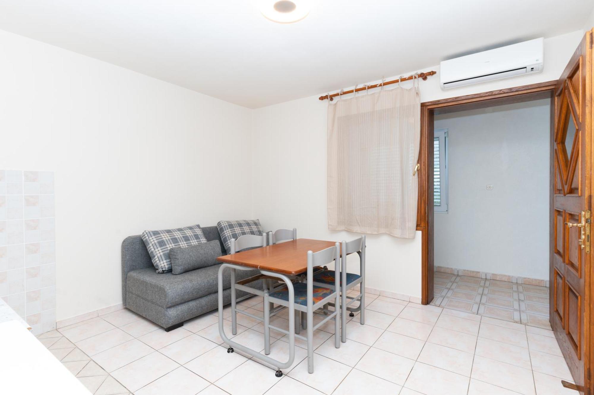 Villa Barbara Oasis Central Suite With Terrace نوفاليا المظهر الخارجي الصورة