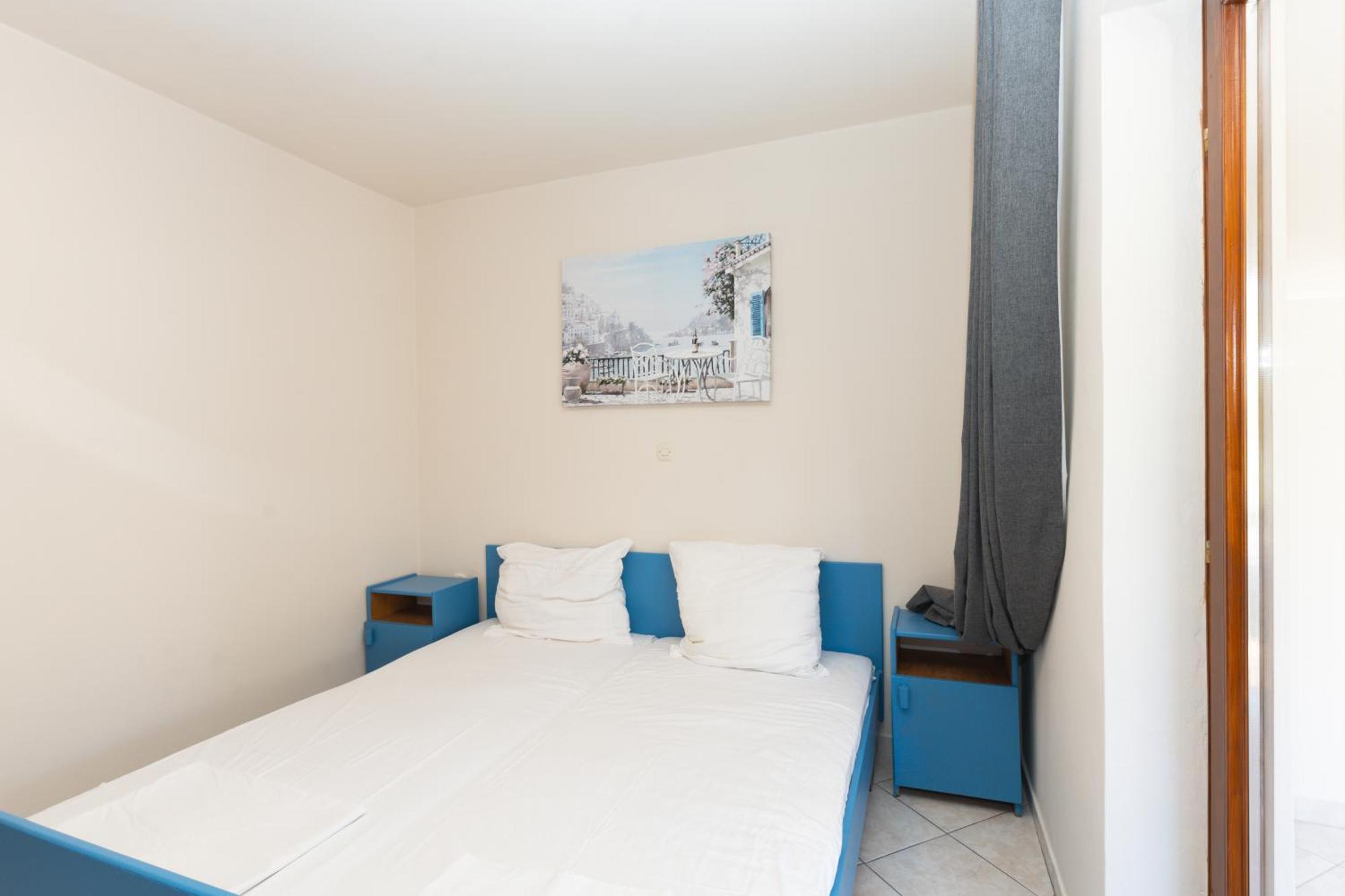 Villa Barbara Oasis Central Suite With Terrace نوفاليا المظهر الخارجي الصورة